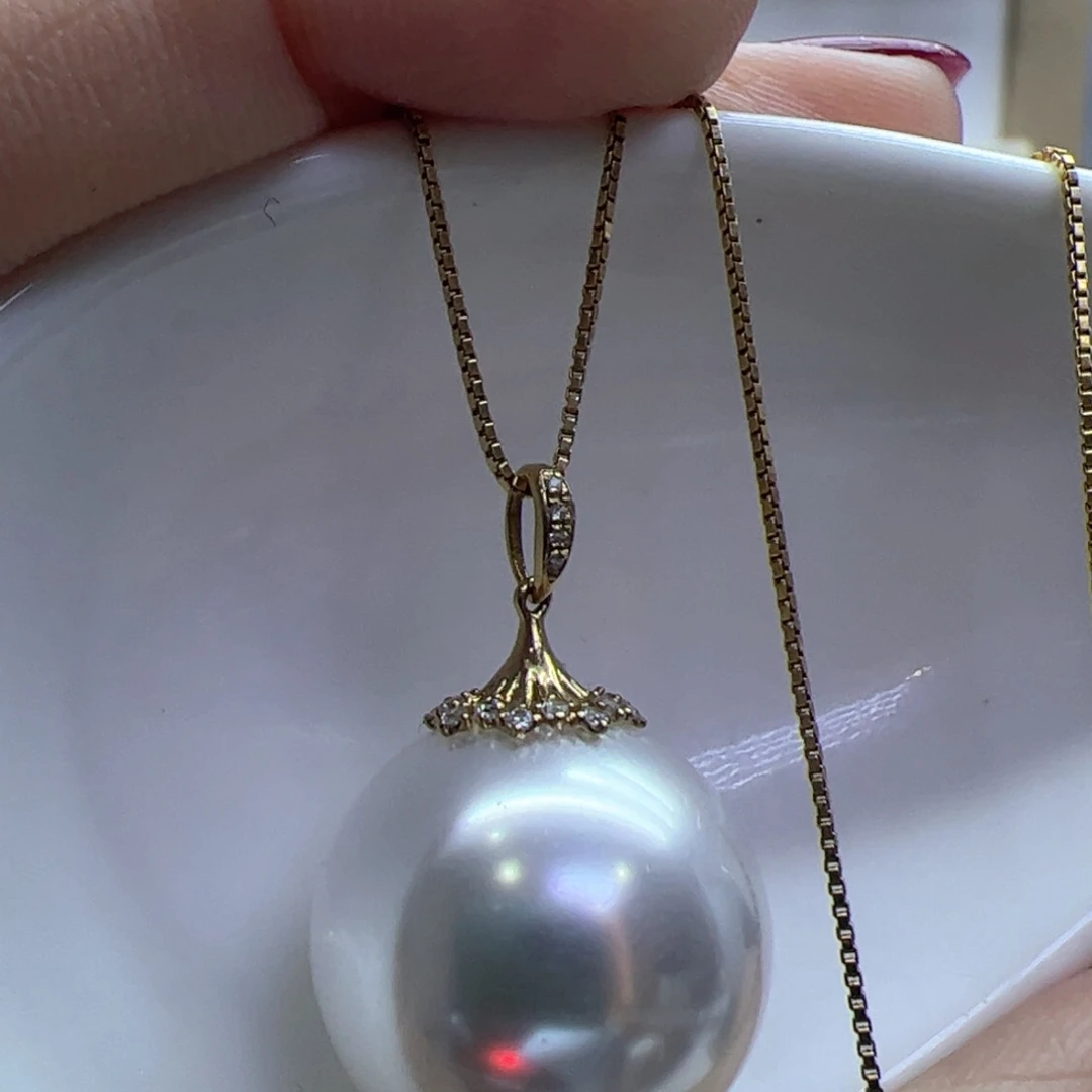 淡水珍珠吊坠(赠链)18K金镶嵌