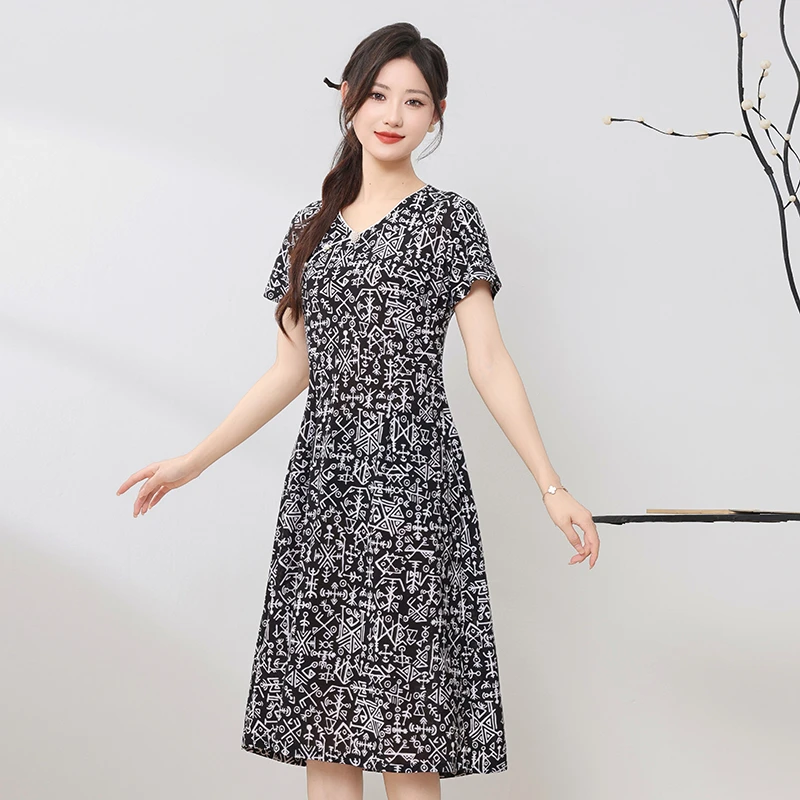 2025年新款连衣裙改良版旗袍洋气碎花遮肚中长款夏季裙子短袖爆款