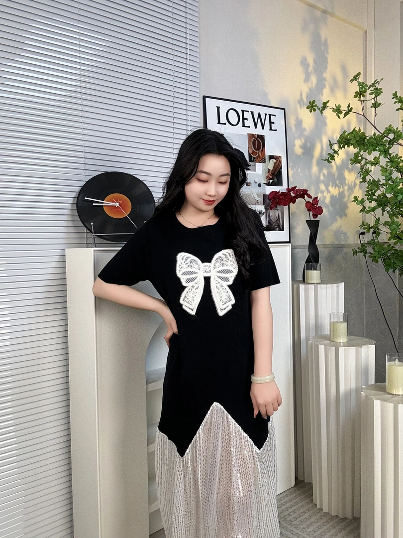 设计感中长款国风针织连衣裙