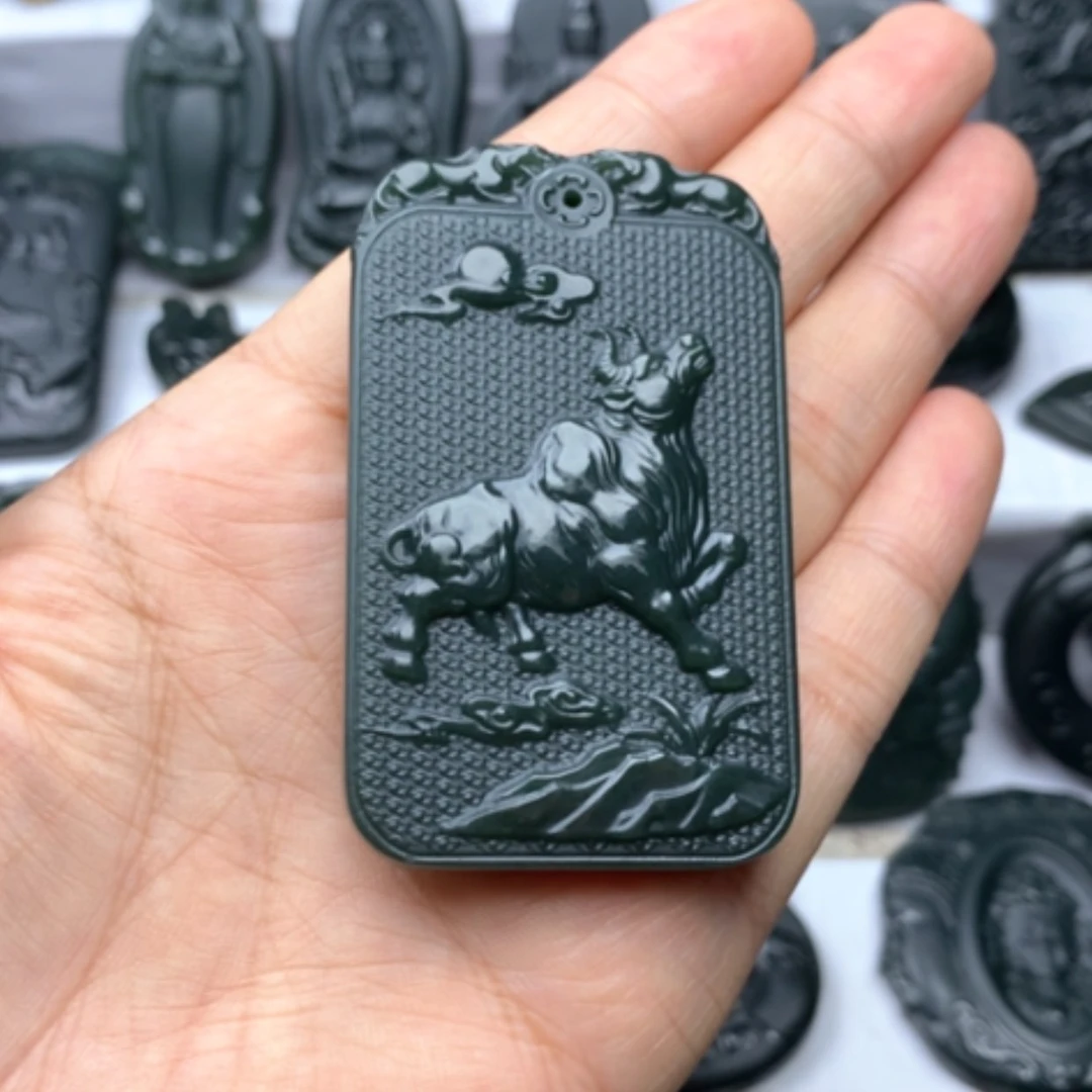 【闪购商品】颈饰未镶嵌和田玉双面雕刻