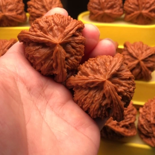 风***。文玩核桃吊坠核桃