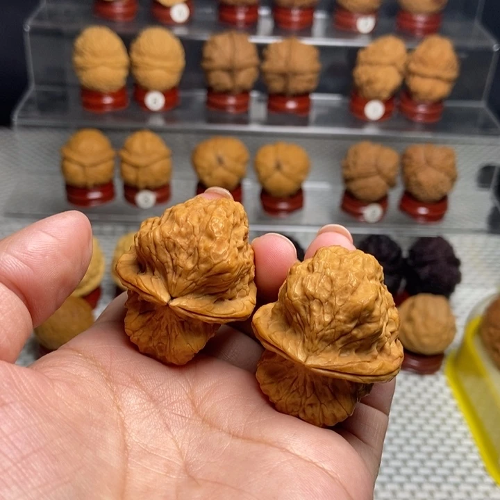 文玩核桃把件至尊蟾王58