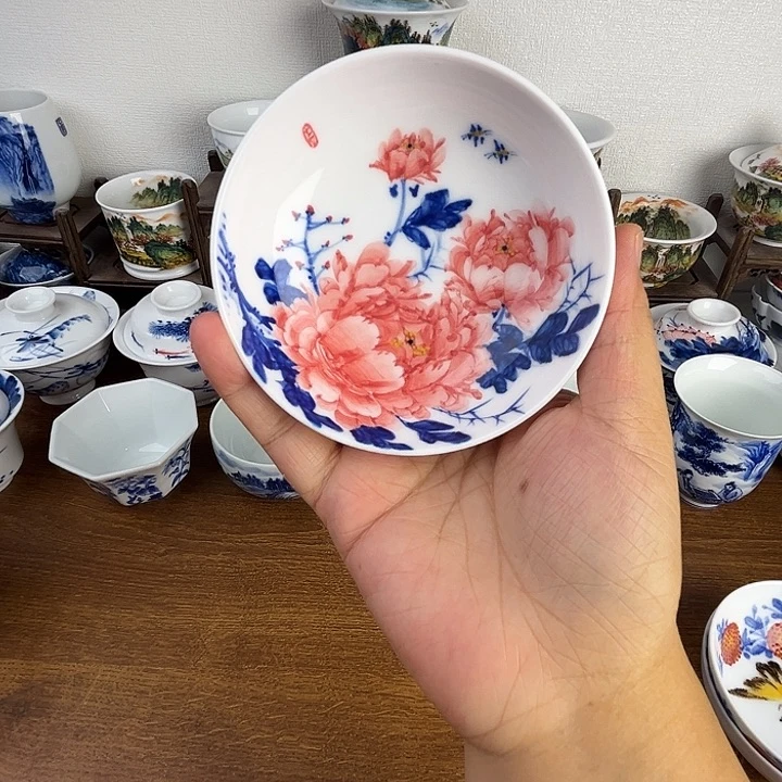 忠意堂釉下彩红牡丹