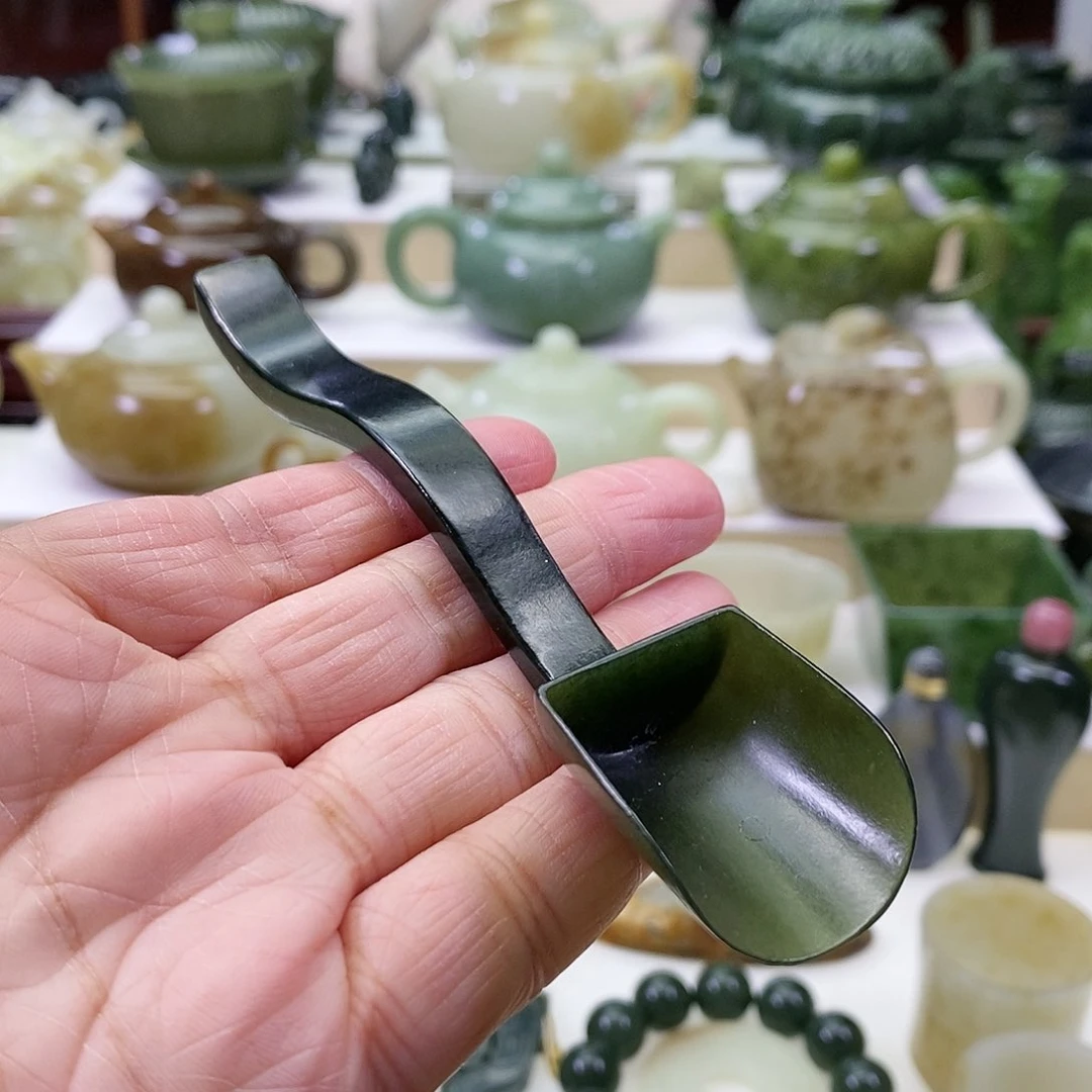 和田玉茶铲未镶嵌