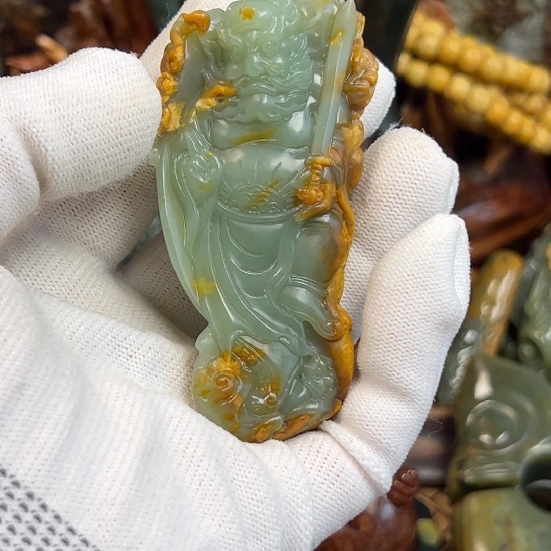 翩***音岫岩河磨玉（透闪石质玉）未镶嵌把件