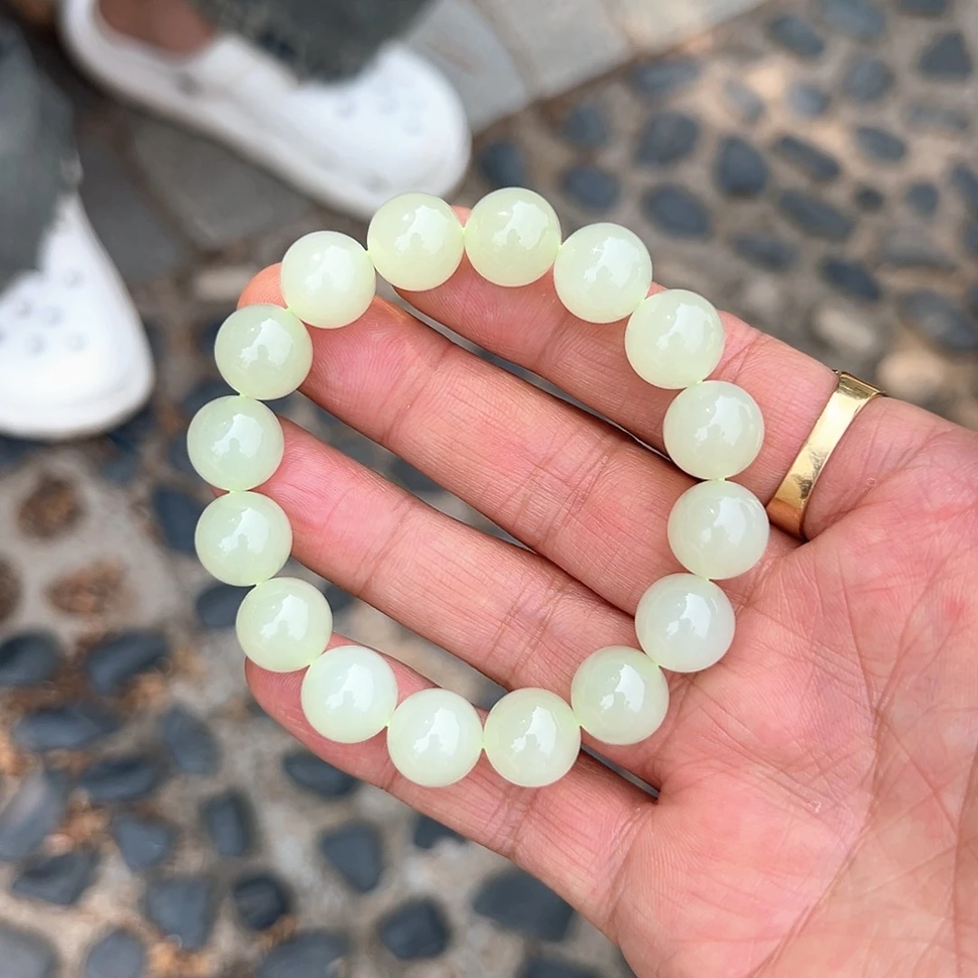 和田玉手镯未镶嵌碧玉收藏级卡12精品冰低葡萄手串