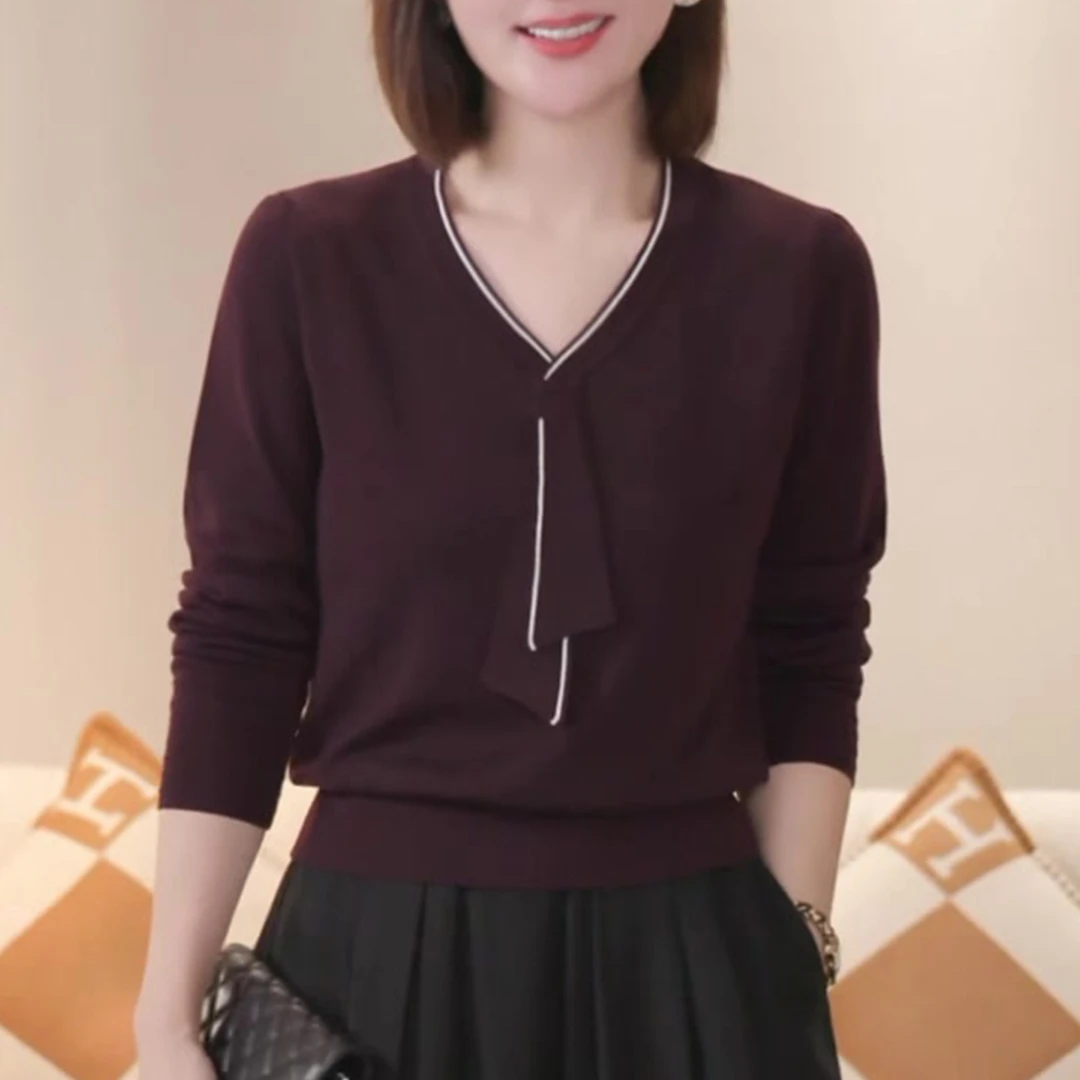 高级感V领飘带针织打底衫秋冬装新款洋气减龄毛衣女宽松显瘦上衣