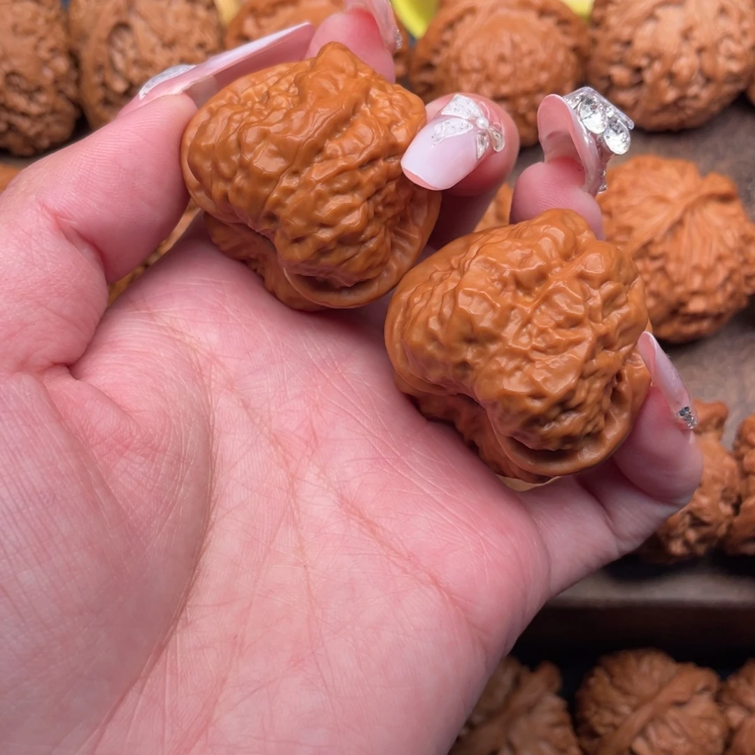 文玩核桃把件全品，延庆蛙蛙39