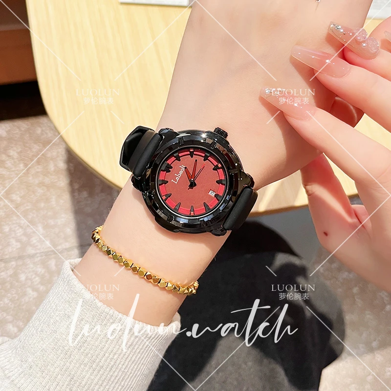 【萝伦】小众高级感时尚简约潮酷大表盘女士石英手表女防水腕表695