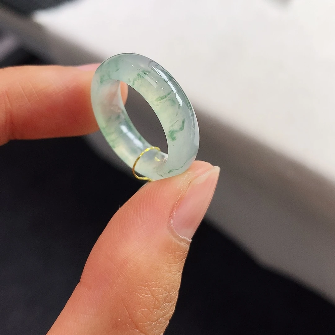 ****豆翡翠未镶嵌戒指10-11号