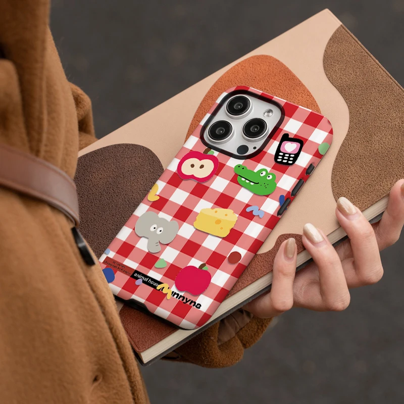格子可爱卡通菲林二合一适用苹果15promax手机壳情侣iphone14pro