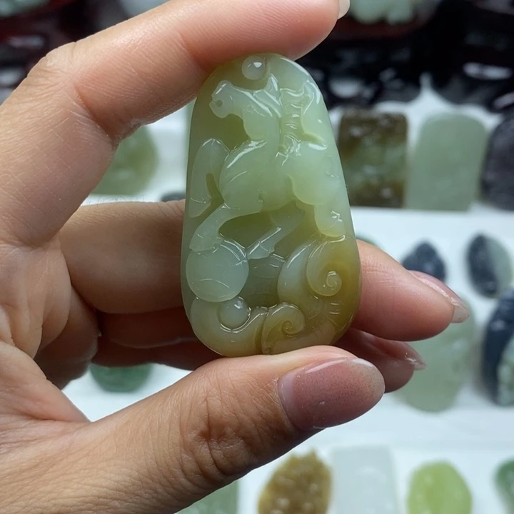 和田玉未镶嵌颈饰42