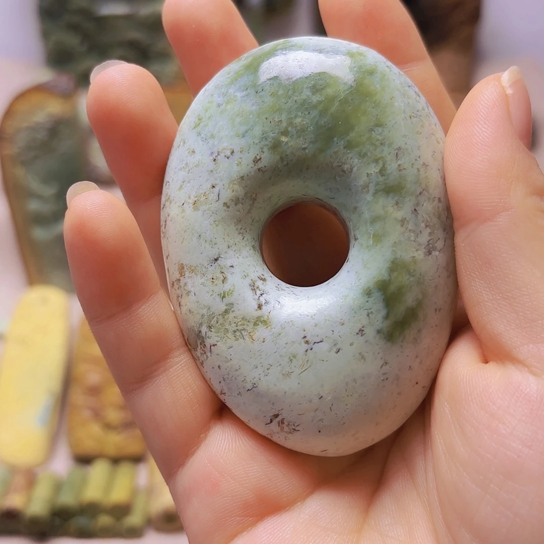 岫岩河磨玉（透闪石质玉）未镶嵌颈饰