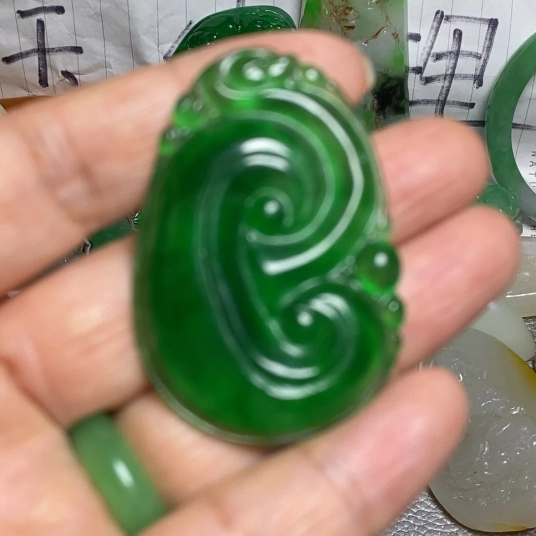 和田玉（糖玉）未镶嵌颈饰