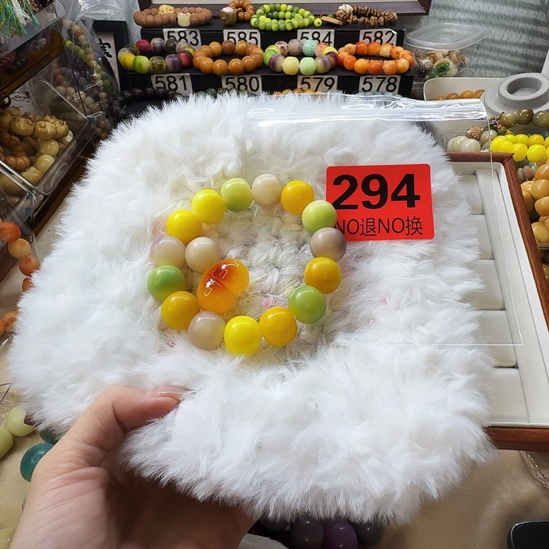 港***姐菩提根/象牙果手串