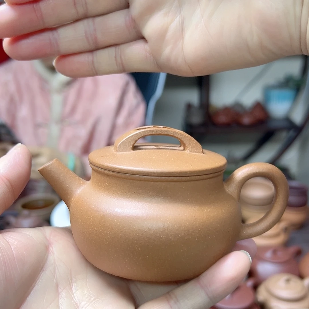 段泥茶壶160C C左右的容量