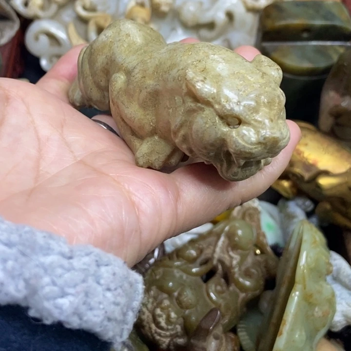 未镶嵌和田玉（糖玉）挂件