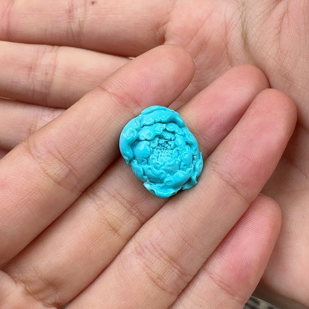 ****寒绿松石未镶嵌珠宝奇石