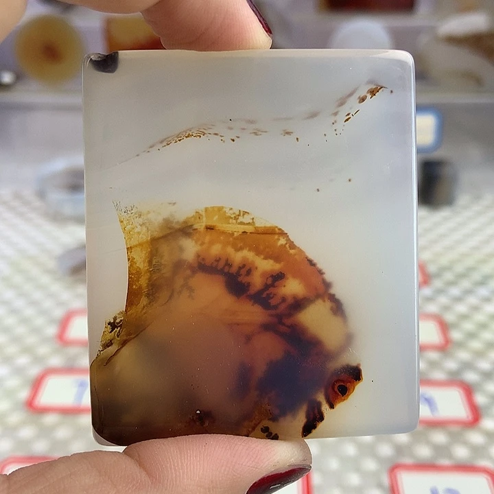 玛瑙/玉髓颈饰合金