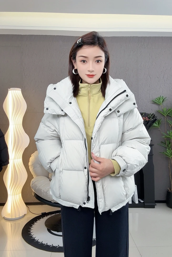 【兰菲娅】琥珀系90白鸭绒时尚连帽加厚羽绒服  988
