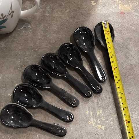 微瑕，不能明火，口径12厘米，10个黑勺子