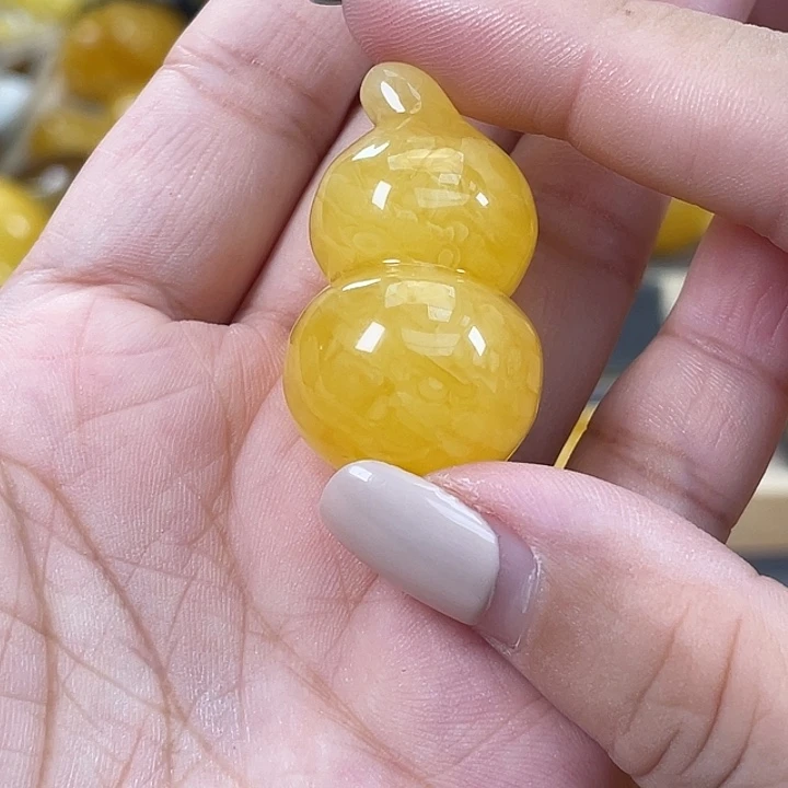 琥珀未镶嵌珠宝奇石h22