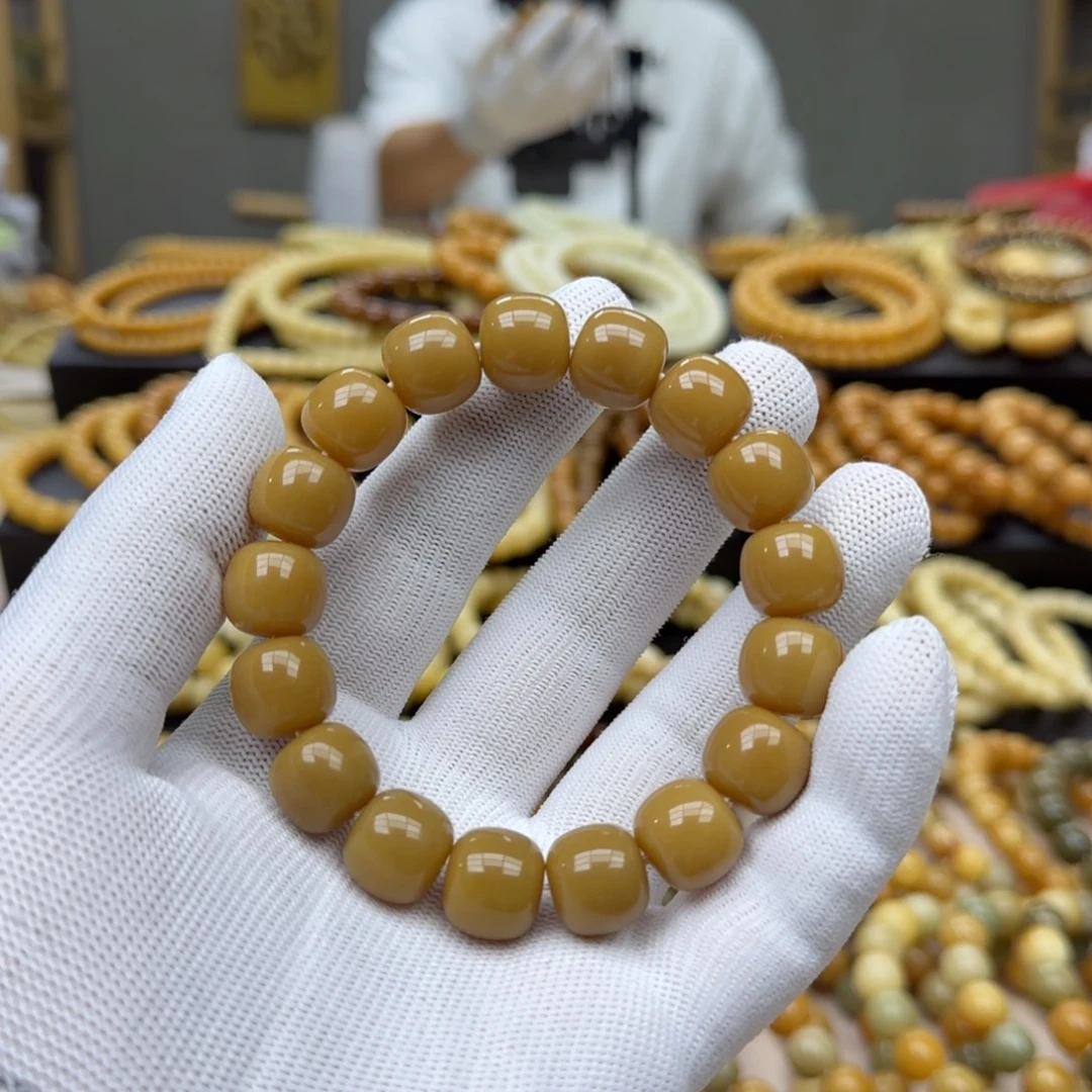 手串菩提根/象牙果13.14 8到10年 鬼工衣