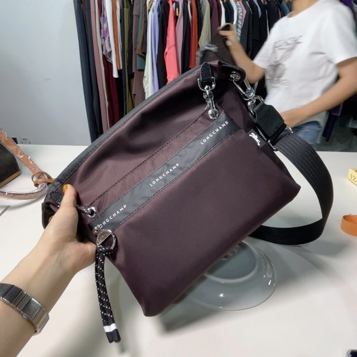 瓷片199。。。。。。。。。。。。。。。。。。。。。。