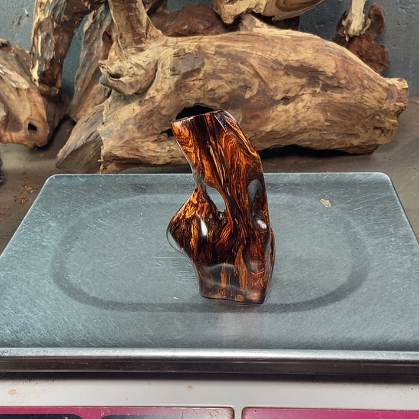 【闪购商品】黄花梨/降香黄檀?***魏