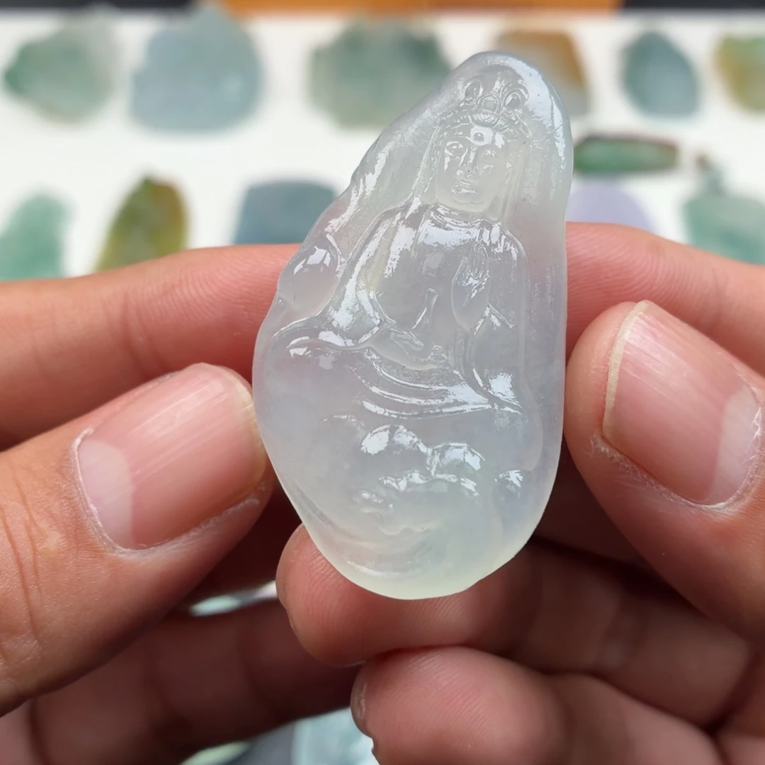 定制翡翠未镶嵌观音