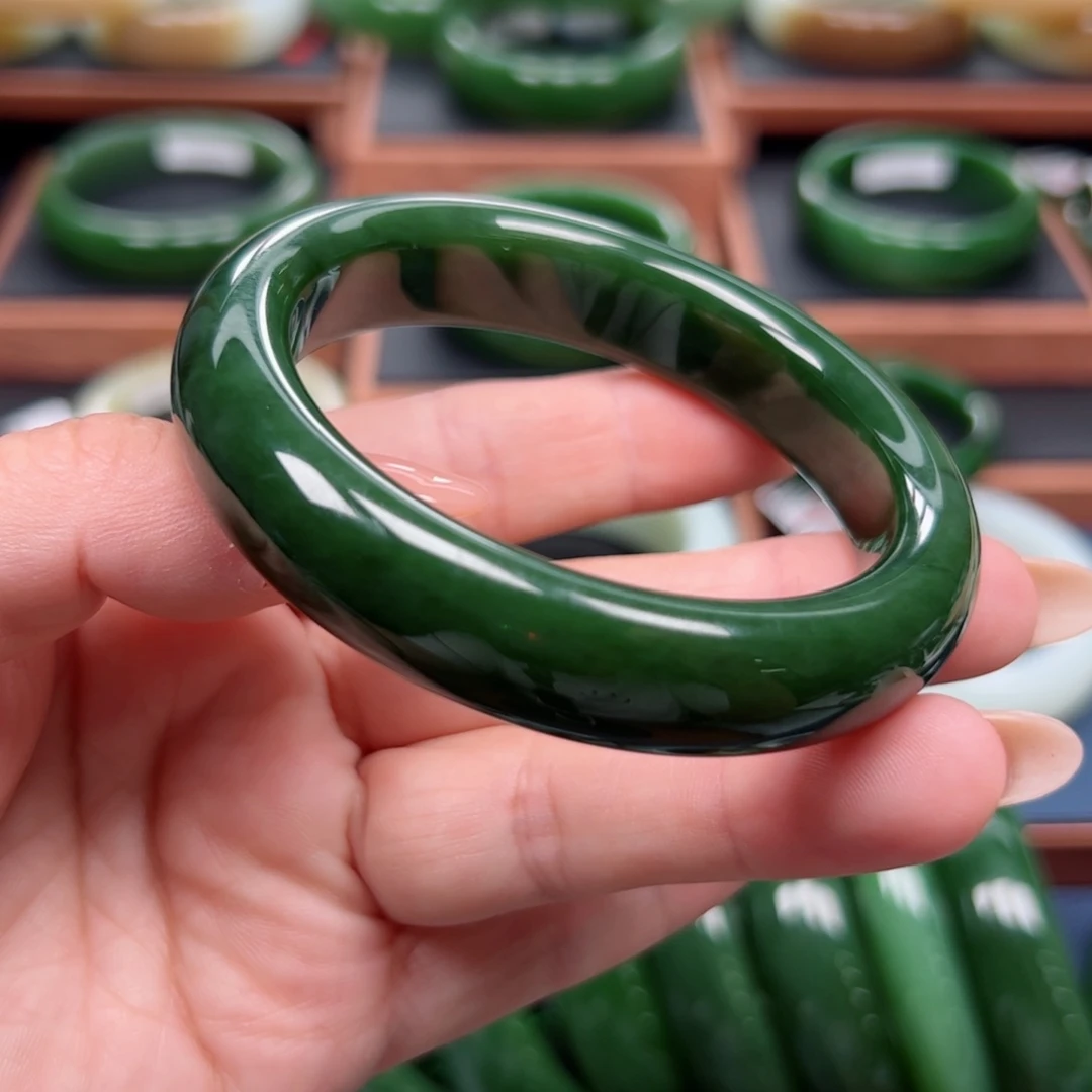 未镶嵌手镯和田玉（碧玉）5758圈口