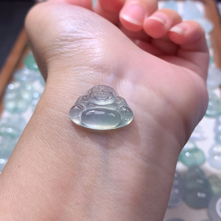 颈饰未镶嵌翡翠高冰晴底佛公