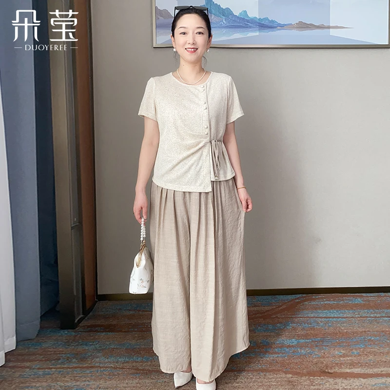 妈妈夏装2025新款时尚套装中老年女洋气T恤小衫阔腿裤两件套