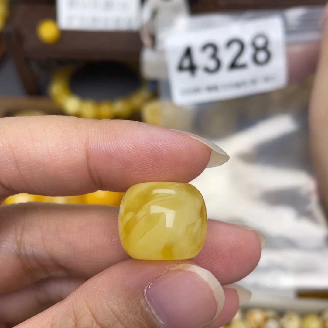 未镶嵌蜜蜡珠宝奇石17