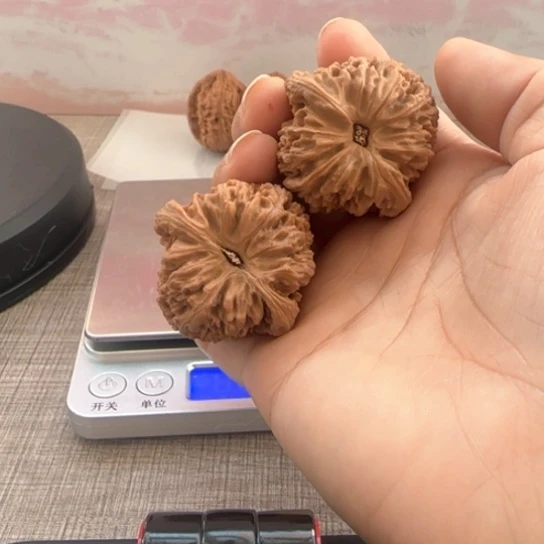 桃核吊坠C****h核桃核桃