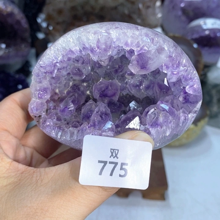 未镶嵌水晶大型摆件（非配饰）