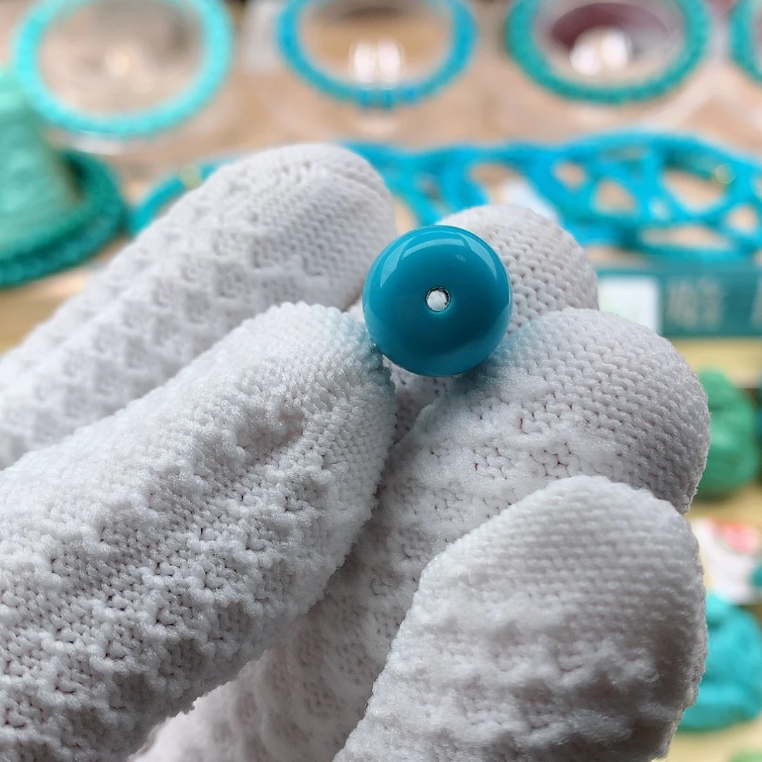 绿松石颈饰未镶嵌