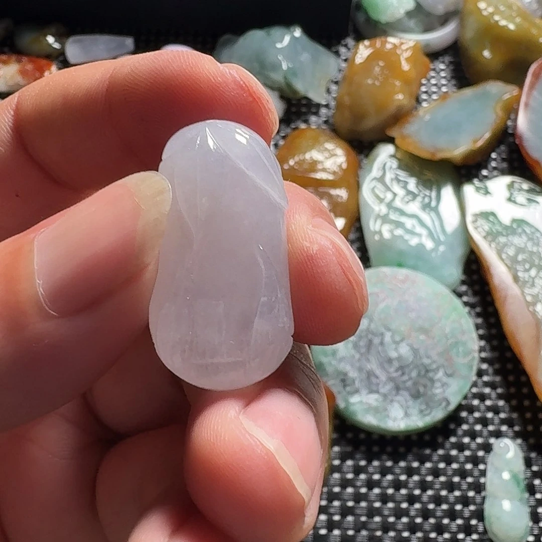 翡翠未镶嵌颈饰缅甸翡翠珠宝首饰