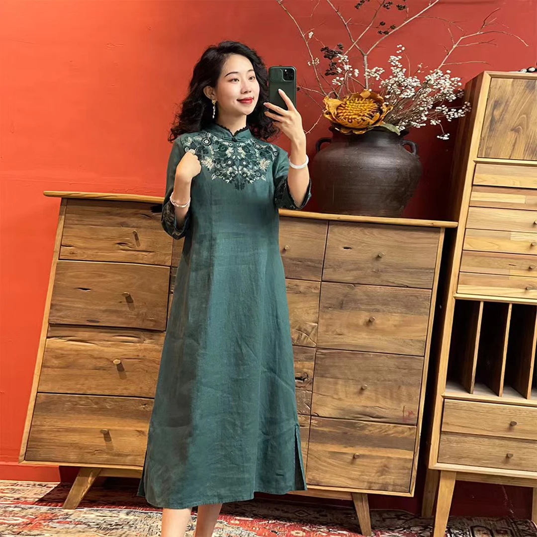 【羊在在】国风民族风气质收腰设计感立领刺绣长裙连衣裙夏季L732