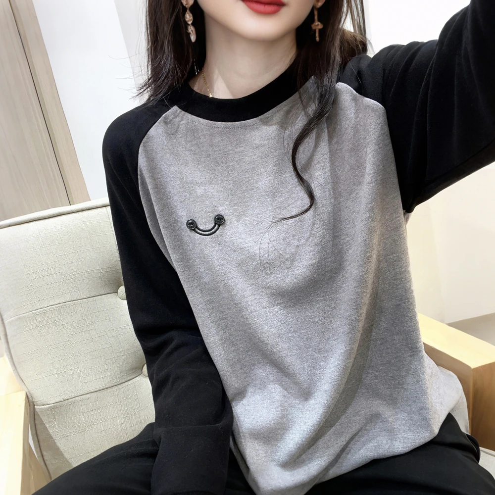 韩版宽松圆领拼色刺绣长袖双面磨毛秋冬新款休闲减龄德绒加厚T恤