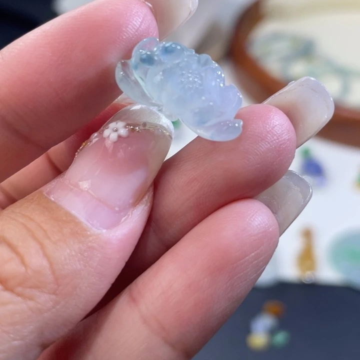 颈饰未镶嵌翡翠莲花