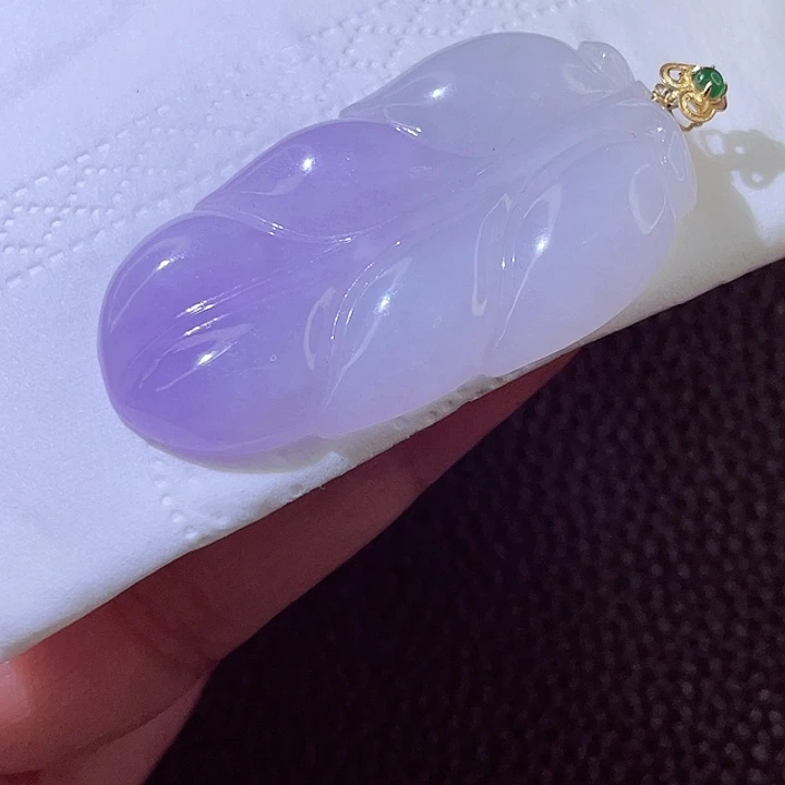 颈饰18K金镶嵌翡翠翡翠