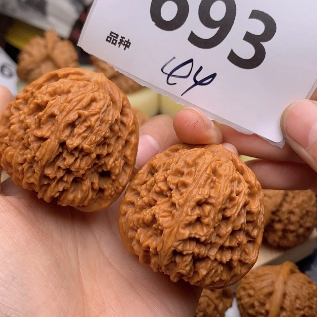 文玩核桃把件693号44南疆