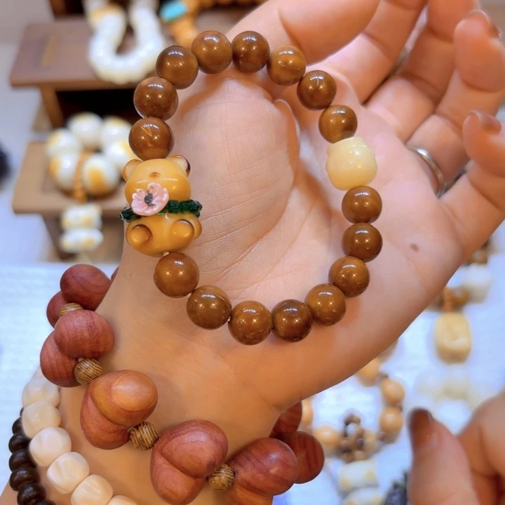 星月菩提手串库克特级10mm象牙果熊
