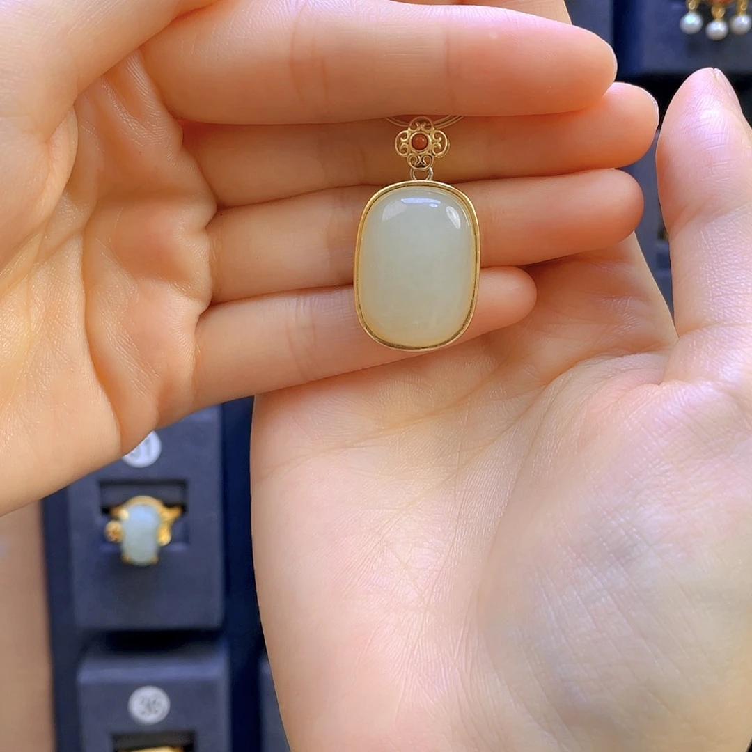 和田玉颈饰银S925镀金镶嵌