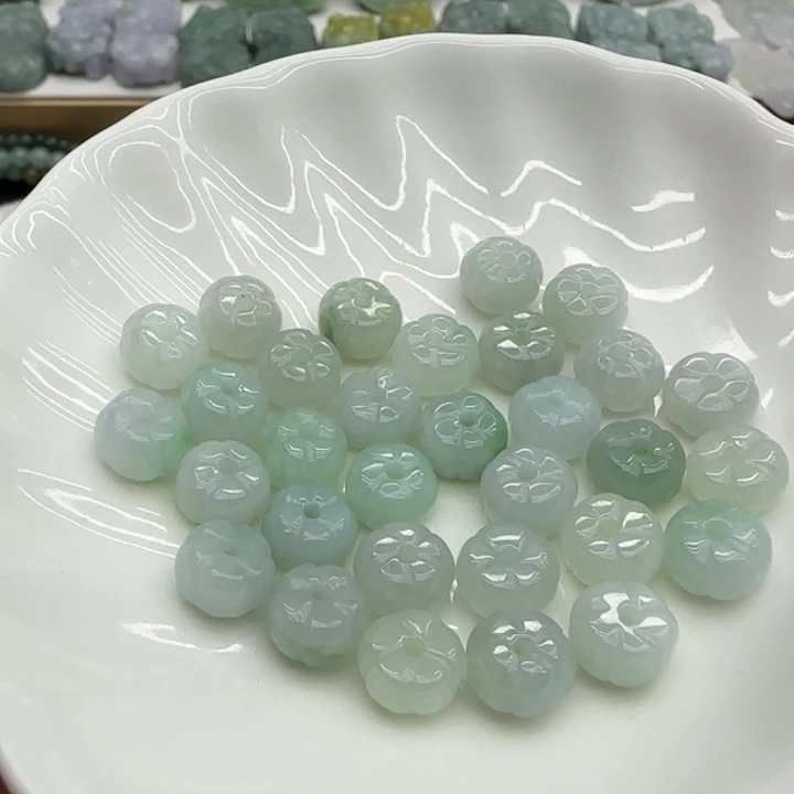 练***筝翡翠未镶嵌颈饰南瓜珠