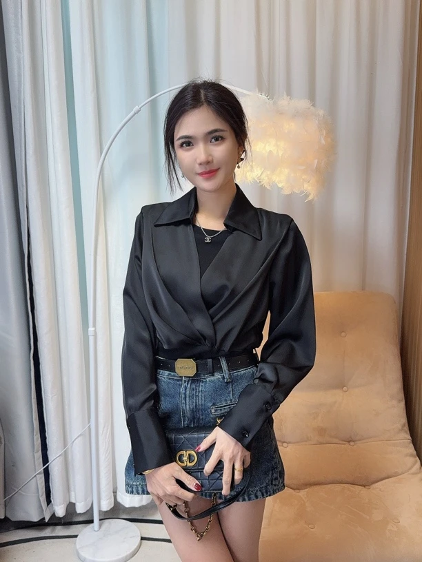 2024新款秋季假两件衬衫女高级感轻奢减龄上衣28098