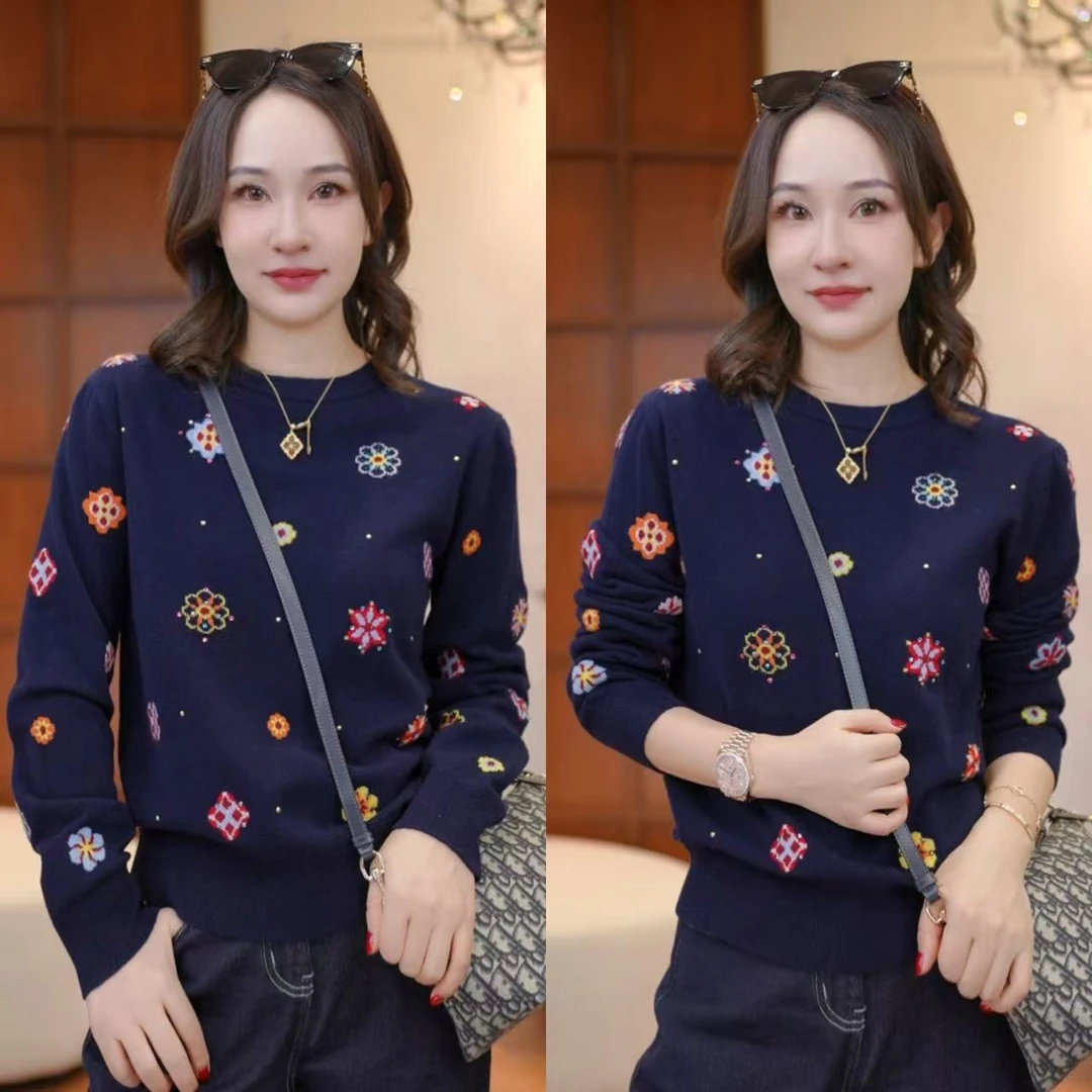 JDND轩羽【花样织梦】100%羊毛时尚烫钻刺绣针织毛衣XY25534