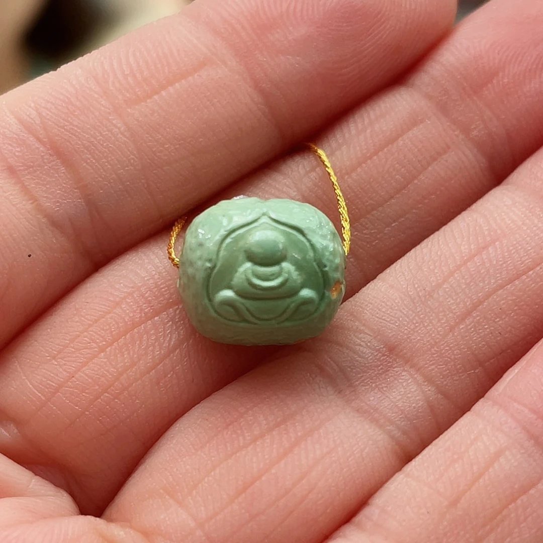 绿松石颈饰未镶嵌