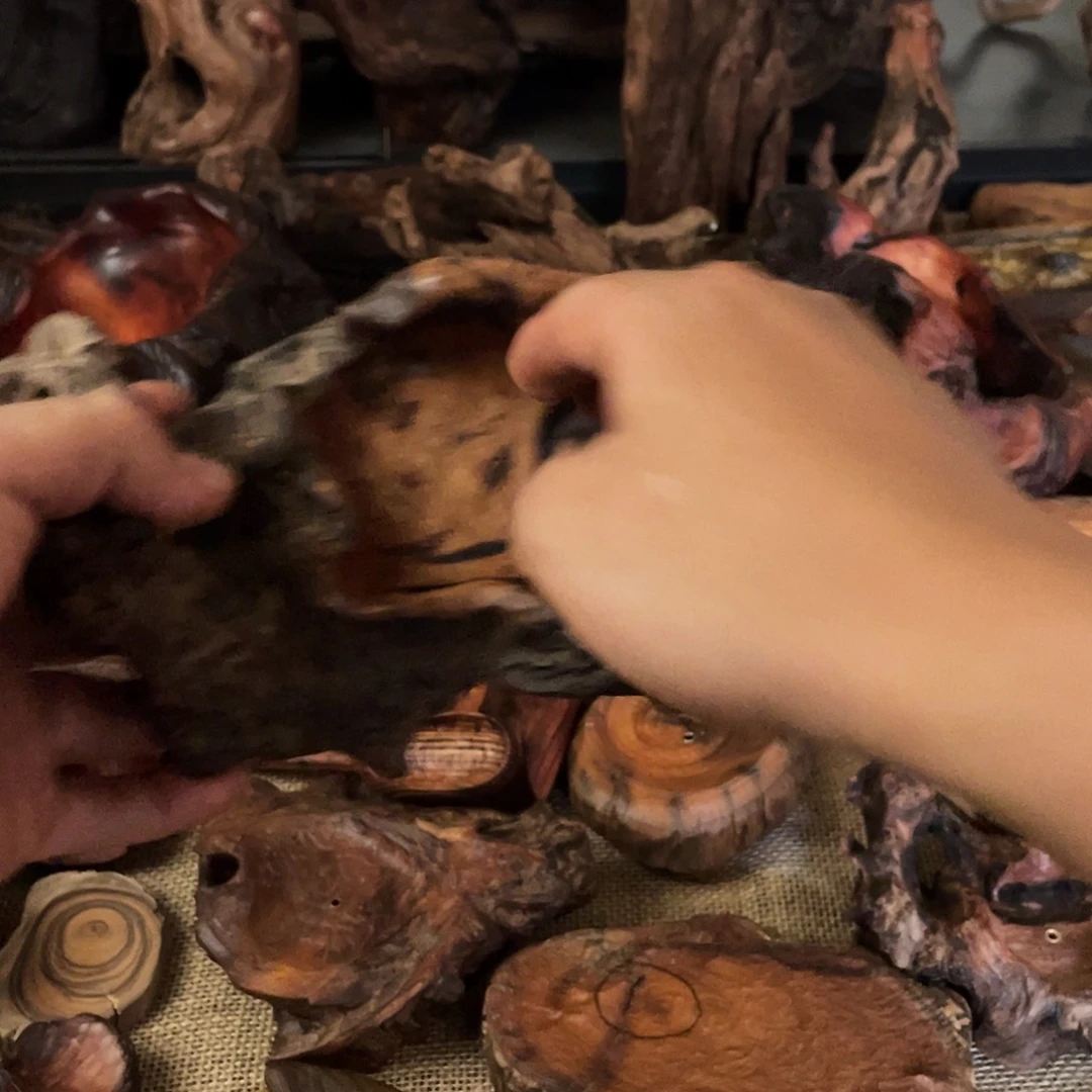 东***明花梨木类金丝红木木头的0013